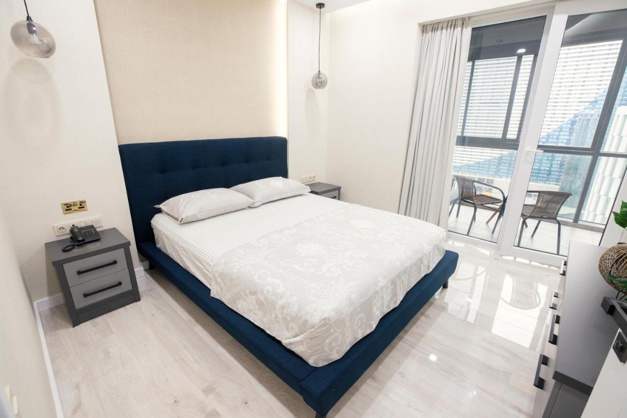 Gq Apartments On First Line Batumi Exteriör bild