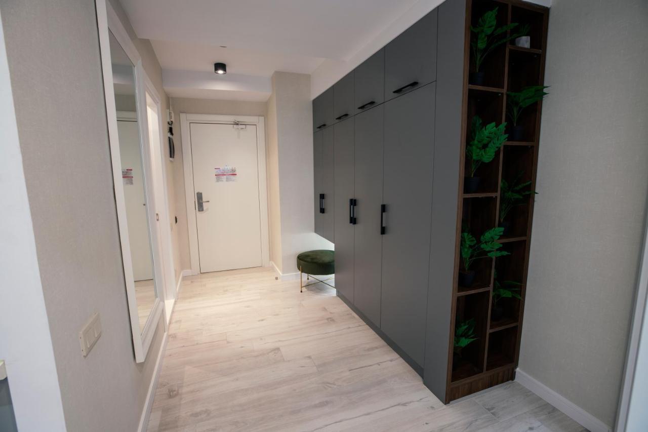 Gq Apartments On First Line Batumi Exteriör bild