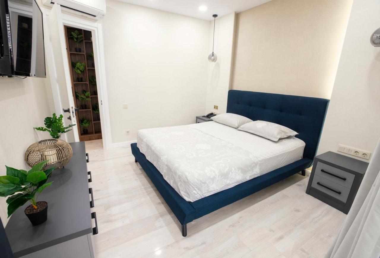 Gq Apartments On First Line Batumi Exteriör bild
